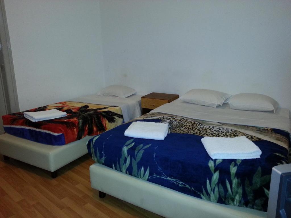 City Centre Anjos Guesthouse Lisbon Room photo